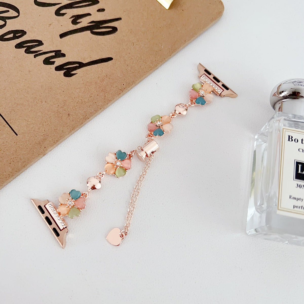 1 Style Heart-Shaped Flower Watch Band, Compatible With All Major Smartwatch Brands